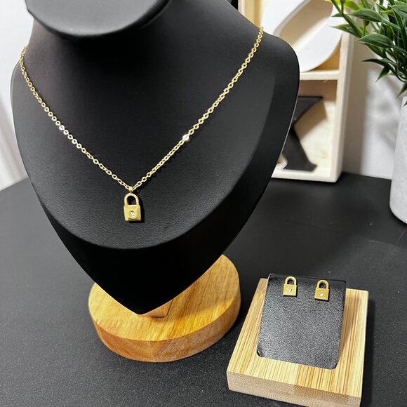 18k Gold Plated Stainless Steel Lock Pendant Neckless & Earrings Set - Picture 1 of 3